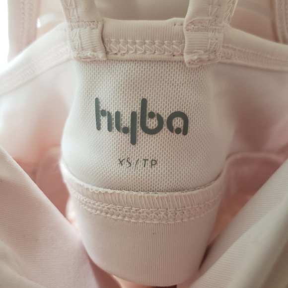 Hyba Tank Built-in Bra - Picture 3 of 6